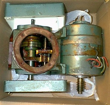 EXAMPLE SHIPPING via USPS Large Flat Rate Priority Box ...Gear Box Apart From Motor Inside Plus Relay Box Cover & Case Part