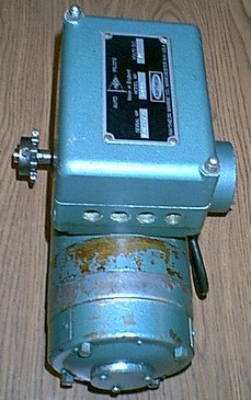 Raytheon Neco Model 17DR8 Mechanical Drive Unit